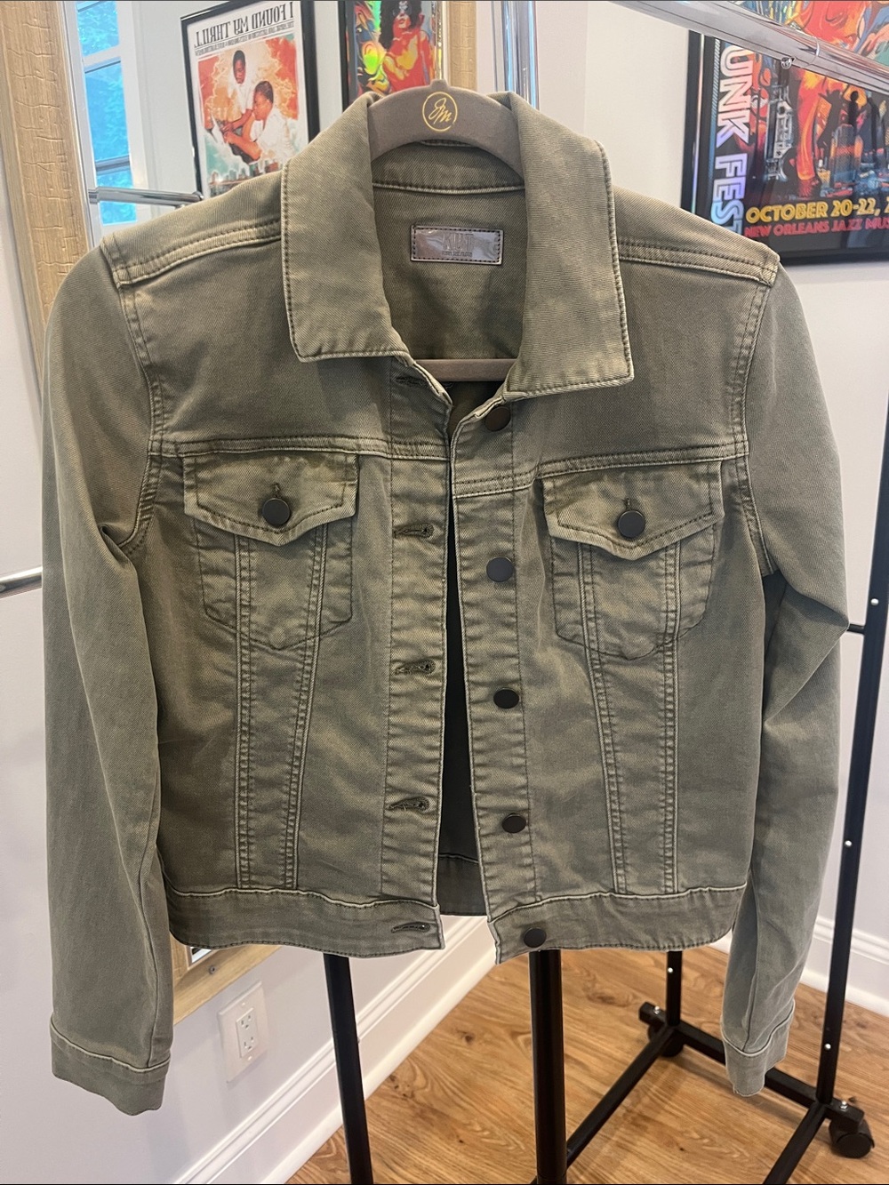 Kut from the Kloth Julia Crop Denim Jacket